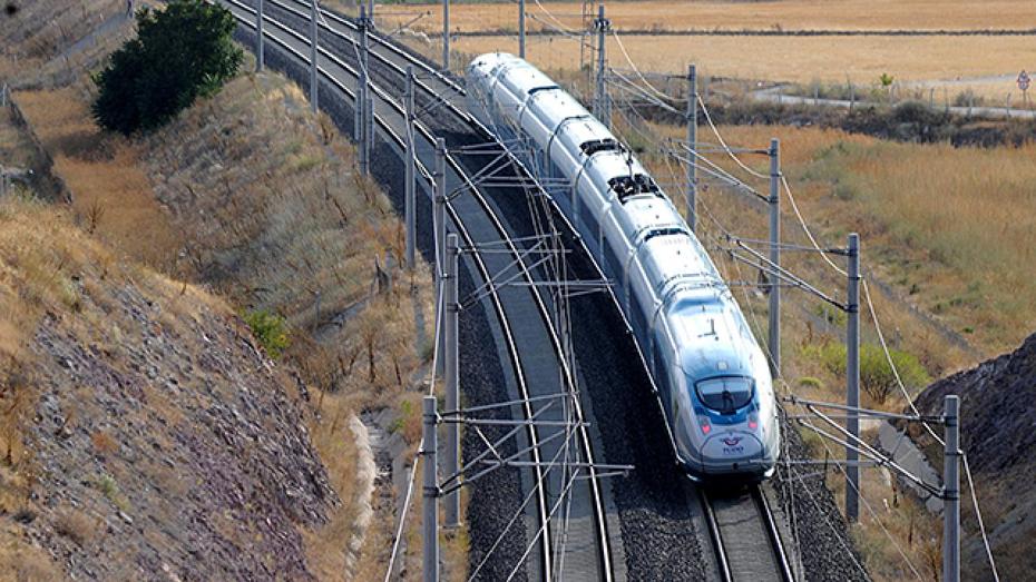 Ulaştırmada Yeni Dönem: İzmir-Ankara Yüksek Hızlı Tren Projesi ile Seyahat Süresi Üç Buçuk Saate Düşecek