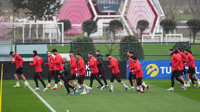 A Milli Takım'da 4 Sakarlık ve Sakatlık Haberi: Antrenmana Katılamayan Oyuncular