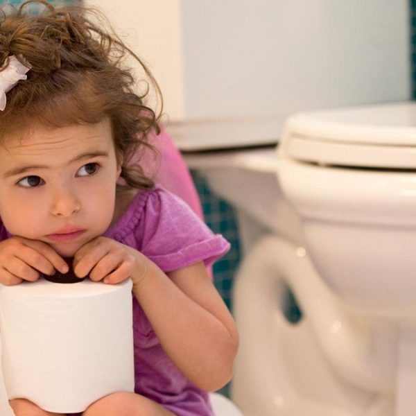 Çocuklarda banyoyu erteleme alışkanlığına dikkat! Böbrek yetmezliğine yol açabilir